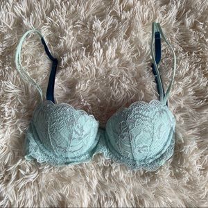 Victoria’s Secret PINK push-up bra